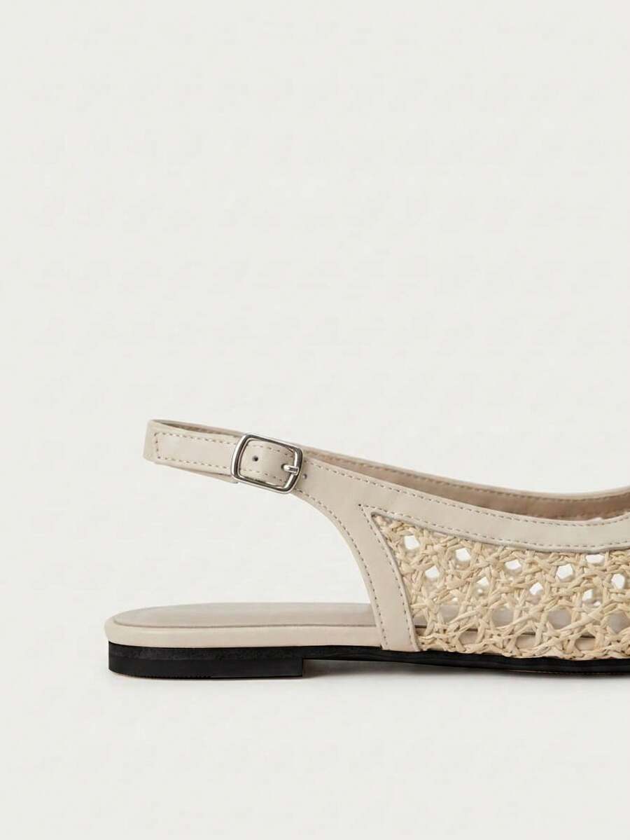 Nöista Bruine geweven sandalen met gekruiste bandjes, ontworpen met delicate mesh-bovenkant en verstelbare bandjes, ademend en comfortabel, retrostijl voor lente-uitjes en zomerse banketten.