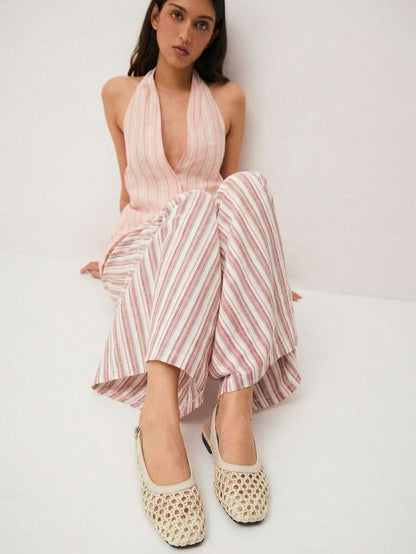 Nöista Bruine geweven sandalen met gekruiste bandjes, ontworpen met delicate mesh-bovenkant en verstelbare bandjes, ademend en comfortabel, retrostijl voor lente-uitjes en zomerse banketten.