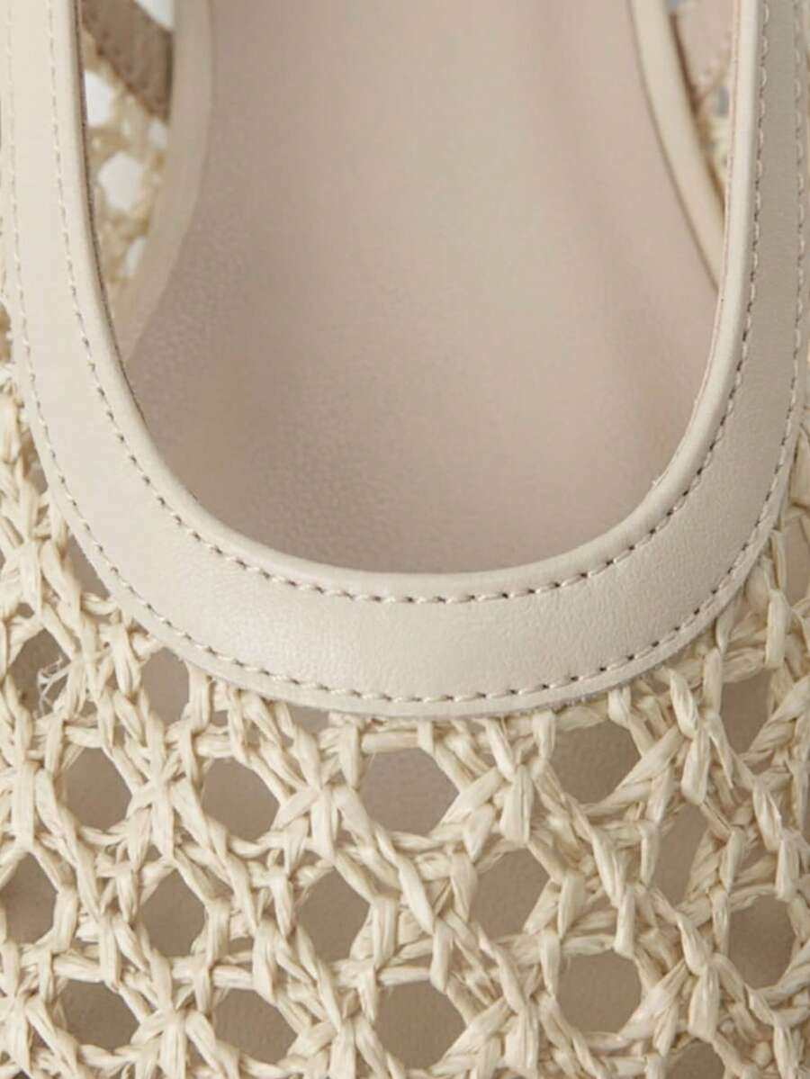 Nöista Bruine geweven sandalen met gekruiste bandjes, ontworpen met delicate mesh-bovenkant en verstelbare bandjes, ademend en comfortabel, retrostijl voor lente-uitjes en zomerse banketten.