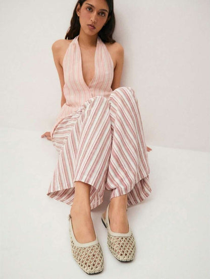 Nöista Bruine geweven sandalen met gekruiste bandjes, ontworpen met delicate mesh-bovenkant en verstelbare bandjes, ademend en comfortabel, retrostijl voor lente-uitjes en zomerse banketten.