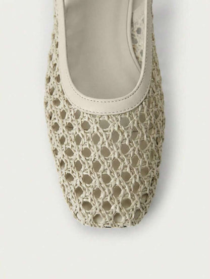 Nöista Bruine geweven sandalen met gekruiste bandjes, ontworpen met delicate mesh-bovenkant en verstelbare bandjes, ademend en comfortabel, retrostijl voor lente-uitjes en zomerse banketten.