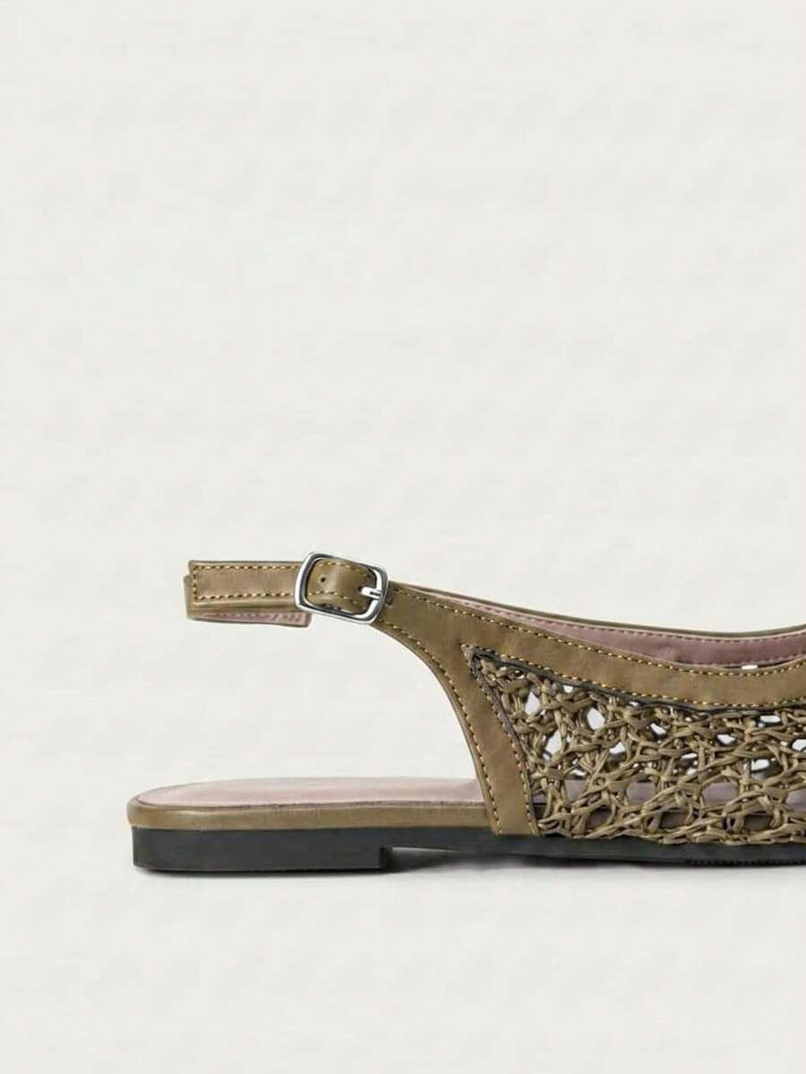 Nöista Bruine geweven sandalen met gekruiste bandjes, ontworpen met delicate mesh-bovenkant en verstelbare bandjes, ademend en comfortabel, retrostijl voor lente-uitjes en zomerse banketten.