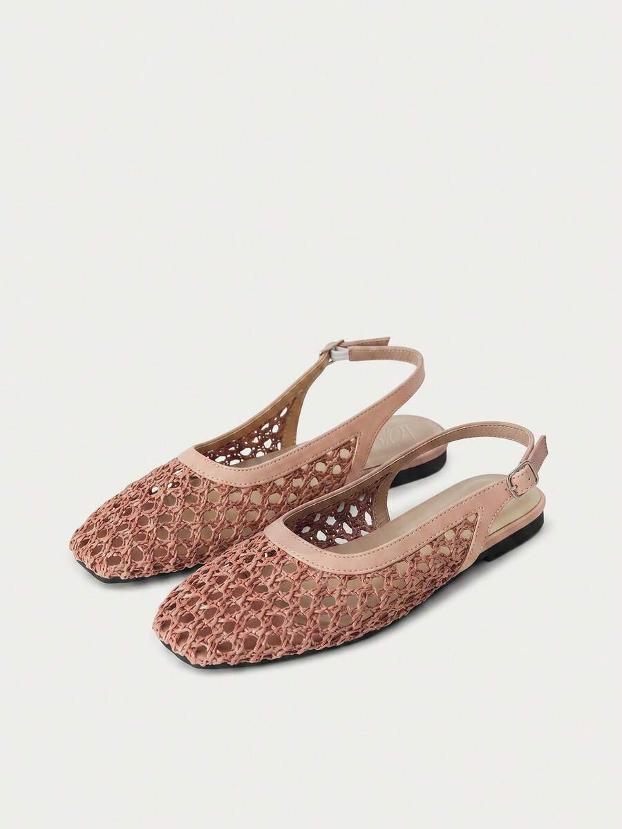 Nöista Bruine geweven sandalen met gekruiste bandjes, ontworpen met delicate mesh-bovenkant en verstelbare bandjes, ademend en comfortabel, retrostijl voor lente-uitjes en zomerse banketten.