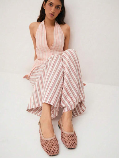 Nöista Bruine geweven sandalen met gekruiste bandjes, ontworpen met delicate mesh-bovenkant en verstelbare bandjes, ademend en comfortabel, retrostijl voor lente-uitjes en zomerse banketten.