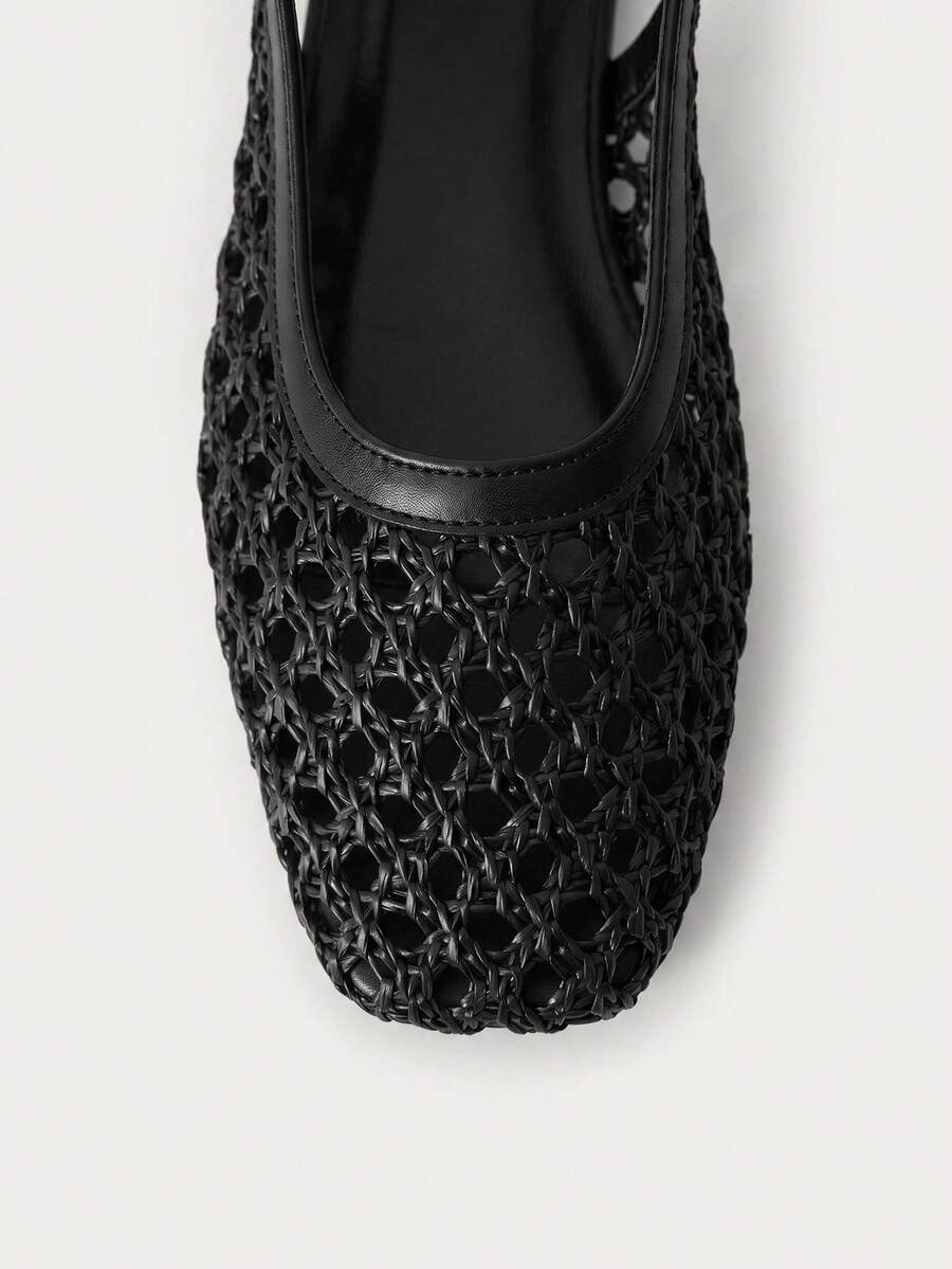 Nöista Bruine geweven sandalen met gekruiste bandjes, ontworpen met delicate mesh-bovenkant en verstelbare bandjes, ademend en comfortabel, retrostijl voor lente-uitjes en zomerse banketten.